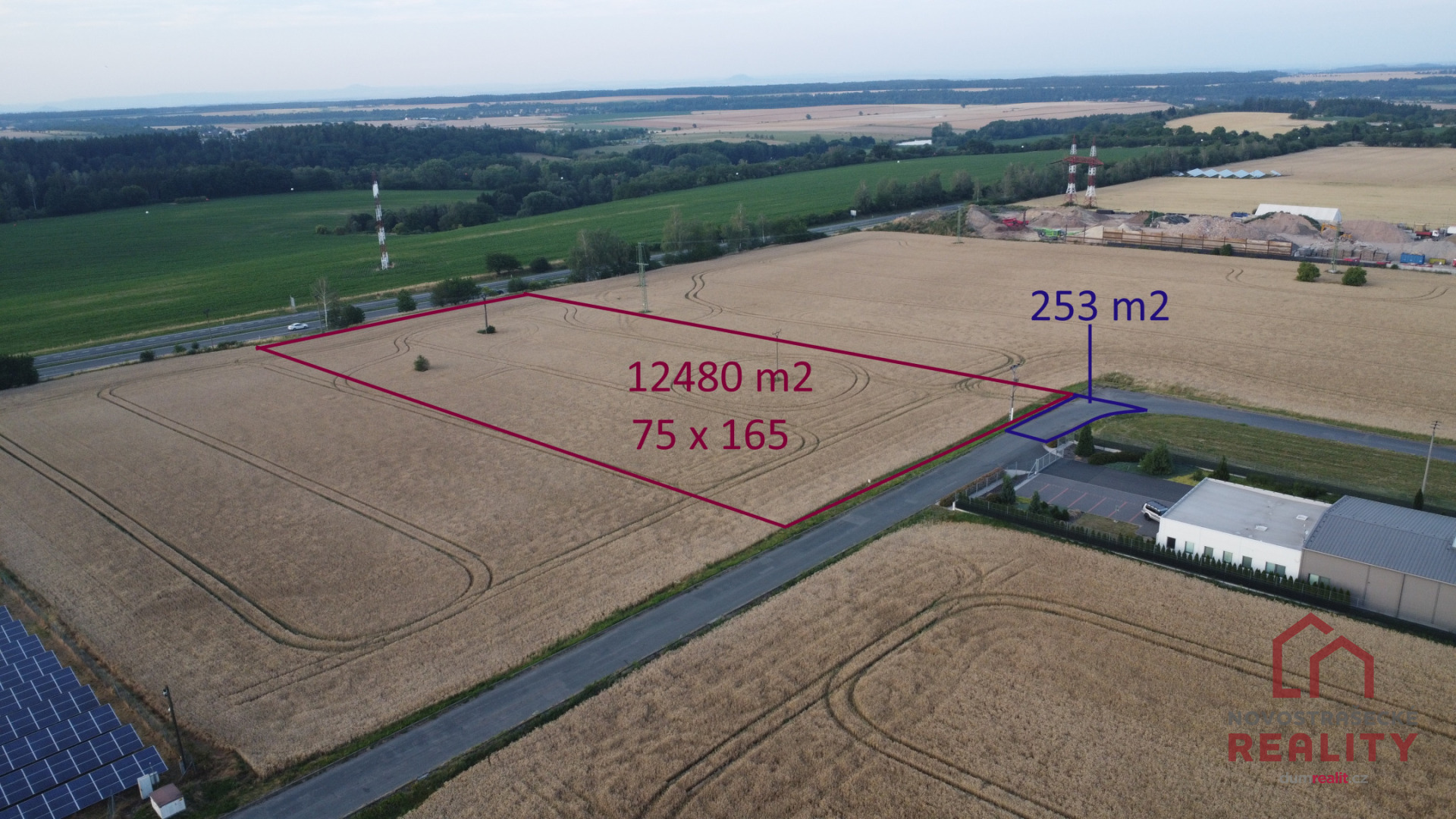 Jedinečná příležitost, prodej pozemku o celkové výměře 12.733 m² v Novém Strašecí v ul. J. Šotky – fotografie 1
